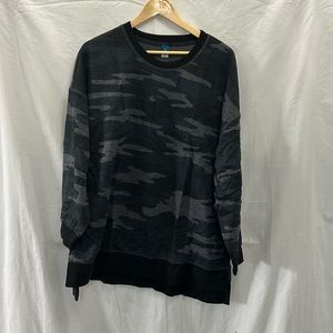 Old Navy Ladies sweater